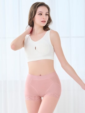 「アイテム（アンダーウェア）」を使った、ブラデリスニューヨーク / NuBraさん（レディース・163cm）の冬コーディネート