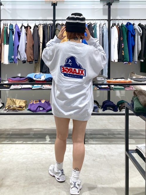 TWO TONE BACKSIDE OG CREWNECK SWEAT（スウェット）｜XLARGE