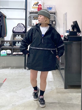 「XLARGE（エクストララージ）のアイテム（その他アウター）」を使った、沼田亜樹さん（レディース・156cm）の春コーディネート