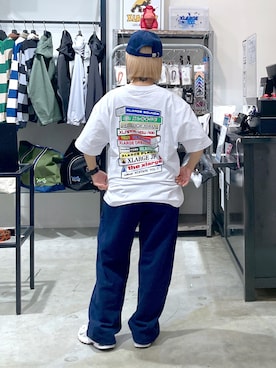 「エクストララージ」｜「アイテム（スウェットパンツ）」を使った、沼田亜樹さん（レディース・156cm）の春コーディネート