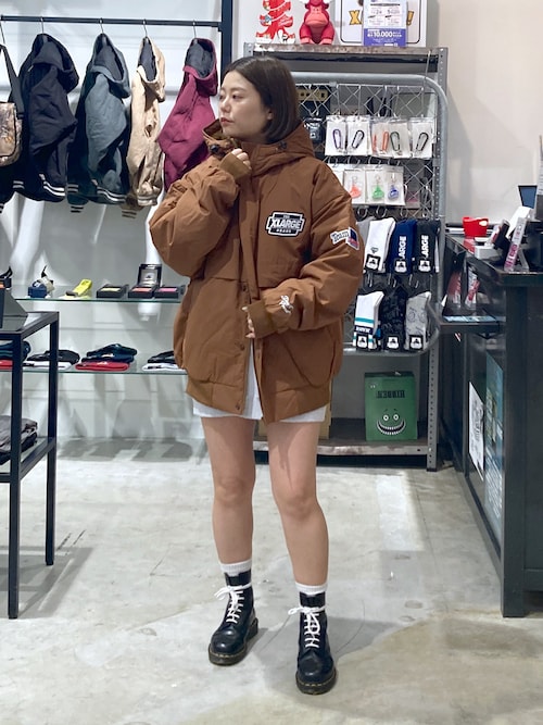 XLARGE金沢（金沢フォーラス）沼田亜樹さんのナイロンジャケットを使っ