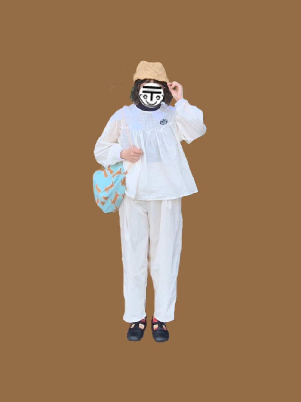 人気アイテム❗️ lene レネ　ギザギザパッチワークブラウス　シャツ　生成り 人気アイテム❗️ lene レネギザギザパッチワークブラウスシャツ
