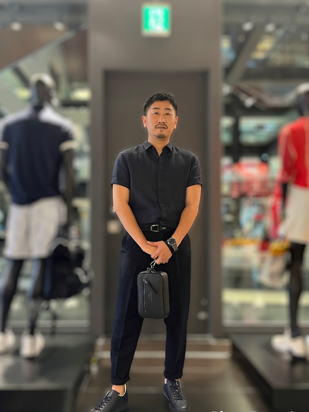 「armaniexchange、AXchanger、アルマーニエクスチェンジ、AXchange、ARMANIEXCHANGE」｜「ARMANI EXCHANGEの【A|X アルマーニ エクスチェンジ】半袖リネンシャツ/REGULAR（シャツ/ブラウス、ブルー系）」を使った、nagaidayoさん（メンズ・173cm）の夏コーディネートの1枚目の写真