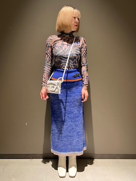 「アイテム（財布）」を使った、なるみさん（レディース・152cm）の秋コーディネート