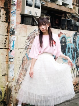 「PBLIM（ページボーイリム）のアイテム（Tシャツ/カットソー）」を使った、篠崎かりんさん（骨格ウェーブ・レディース・162cm）の春コーディネート