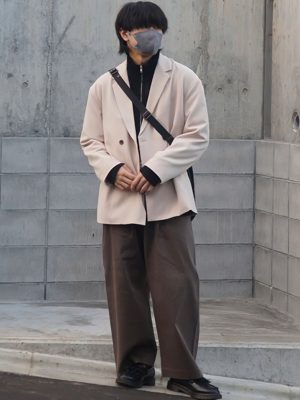 Hiro｜JUNREDのテーラードジャケットを使ったコーディネート - WEAR
