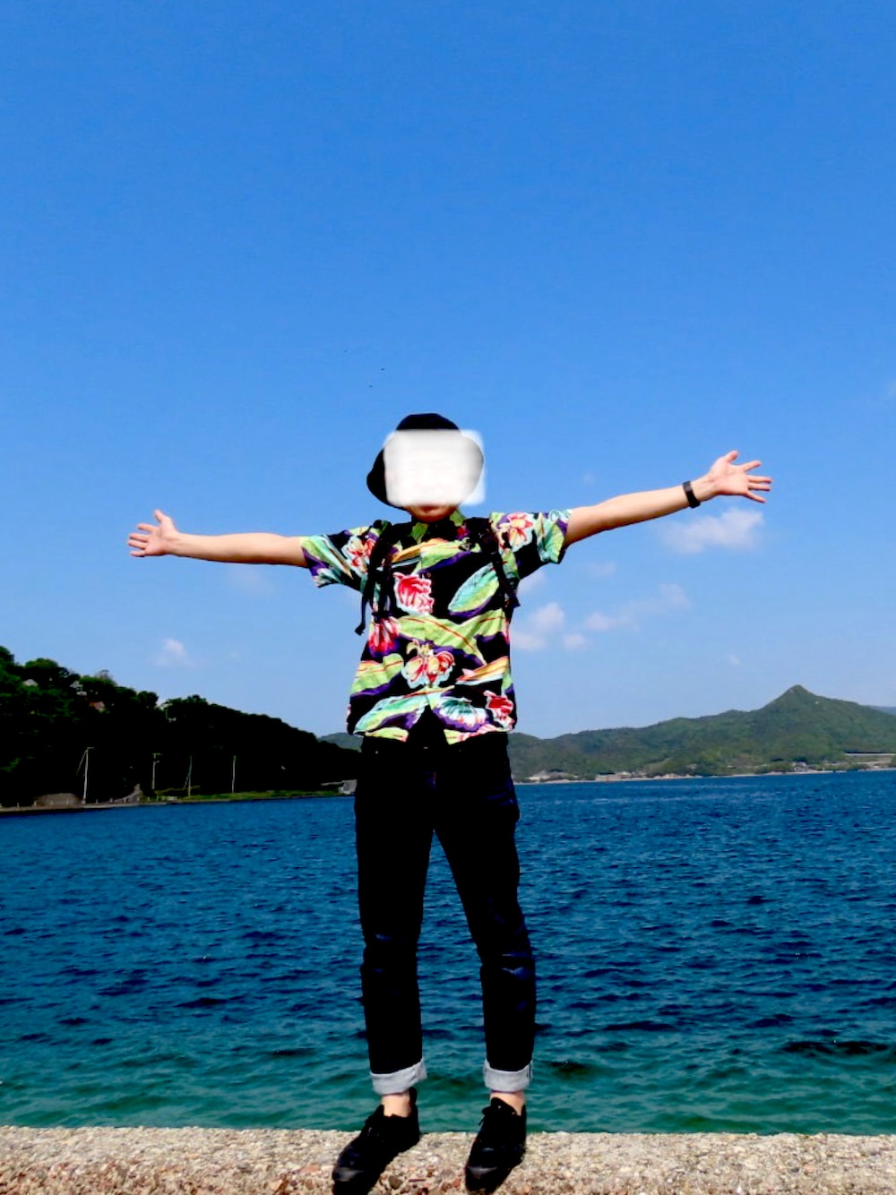 「アロハシャツ、パタロハ」｜「Patalohaのアイテム（シャツ/ブラウス、ブラック系）」を使った、yoyoyoyanさん（骨格ナチュラル・メンズ・167cm）の春コーディネートの1枚目の写真