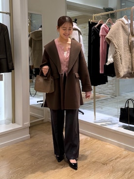 ピンク系のアイテムを使った「ブラウンコート」のレディース人気