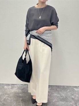 「アイテム（ストール/ショール）」を使った、ishikawa.mさん（レディース・164cm）の秋コーディネート