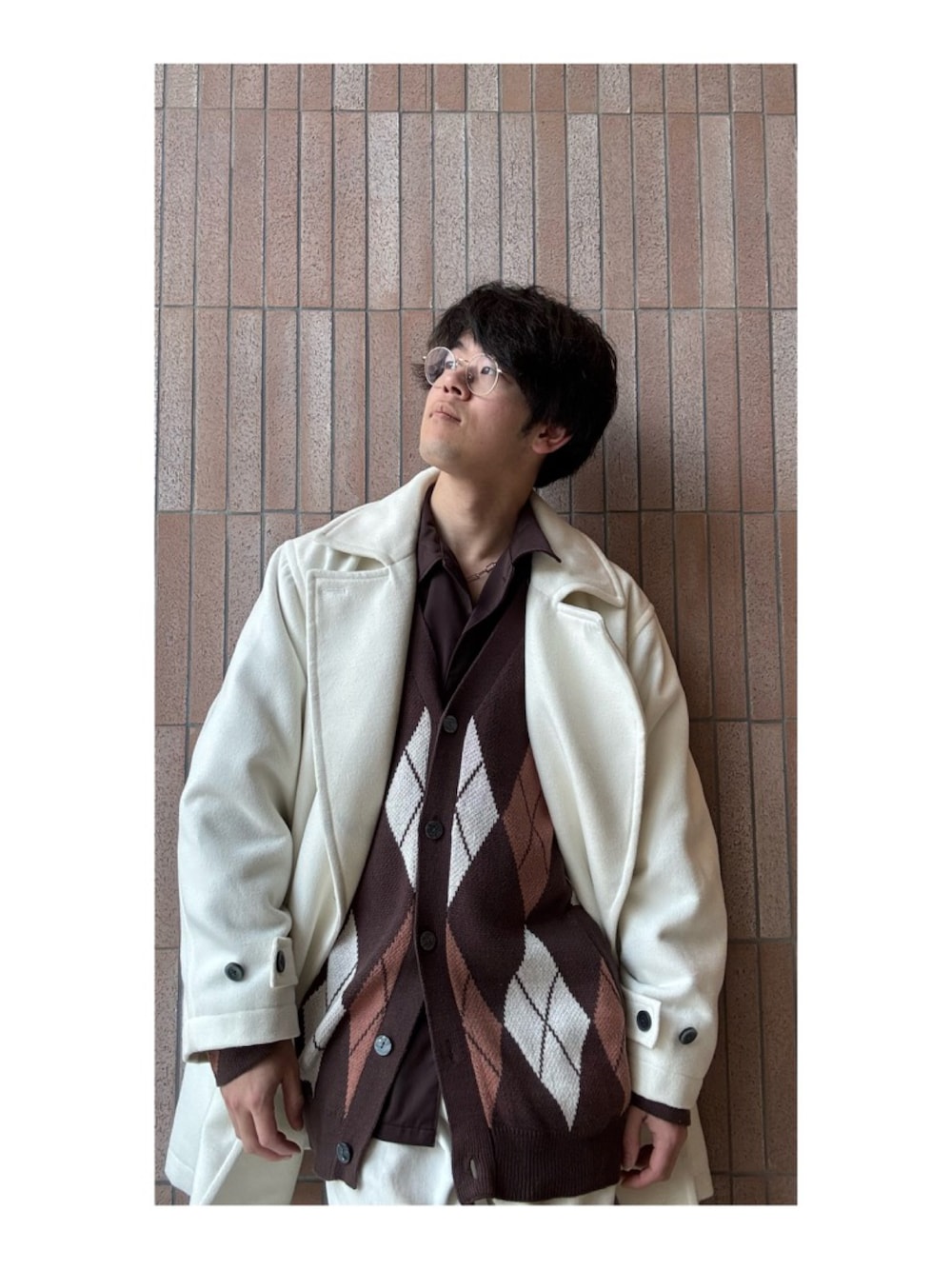 「adrer、adrerコーデ、カフェ、Pコート、カーティガン」｜「ADRERのextra quality Balloon sleeve dolman over cardigan/エクストラクオリティバルーンスリーブドルマンオーバーカーディガン（カーディガン/ボレロ、その他）」を使った、Salanさん（メンズ・180cm）の冬コーディネートの1枚目の写真