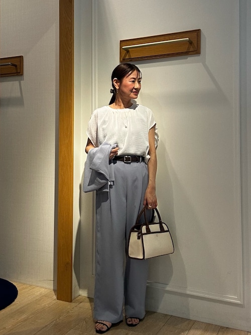 撥水クールタッチクルーネックブラウス