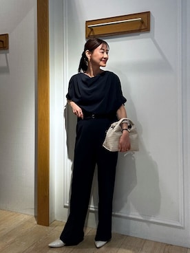 「MICO COULIER（ミコクリエ）の《UVカット接触冷感》ハイストレッチブラウス（シャツ/ブラウス、ブルー系）」を使った、daimonさん（レディース・154cm）の春コーディネート