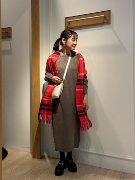 「アイテム（ストール/ショール）」を使った、daimonさん（レディース・154cm）の秋コーディネート