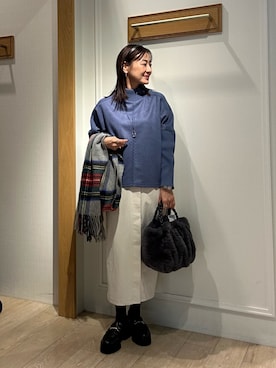 「アイテム（ストール/ショール）」を使った、daimonさん（レディース・154cm）の秋コーディネート