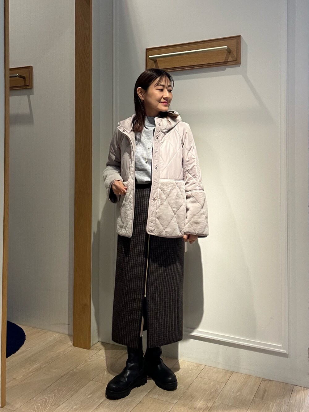 「キルティング、冬アウター、休日スタイル、オトナ女子、冬のコーデ、お正月、冬服コーデ、低身長女子、アウターコーデ、ショートコート、40代ファッション、40代女性、キルティングコート」｜「MICO COULIERのパネトレーションファーキルトコート（ブルゾン、ベージュ系）」を使った、daimonさん（骨格ナチュラル・レディース・154cm）の冬コーディネートの1枚目の写真