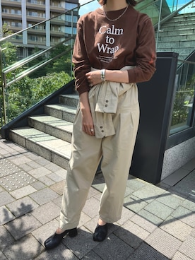 EMMA LIMBERさんのコーディネート