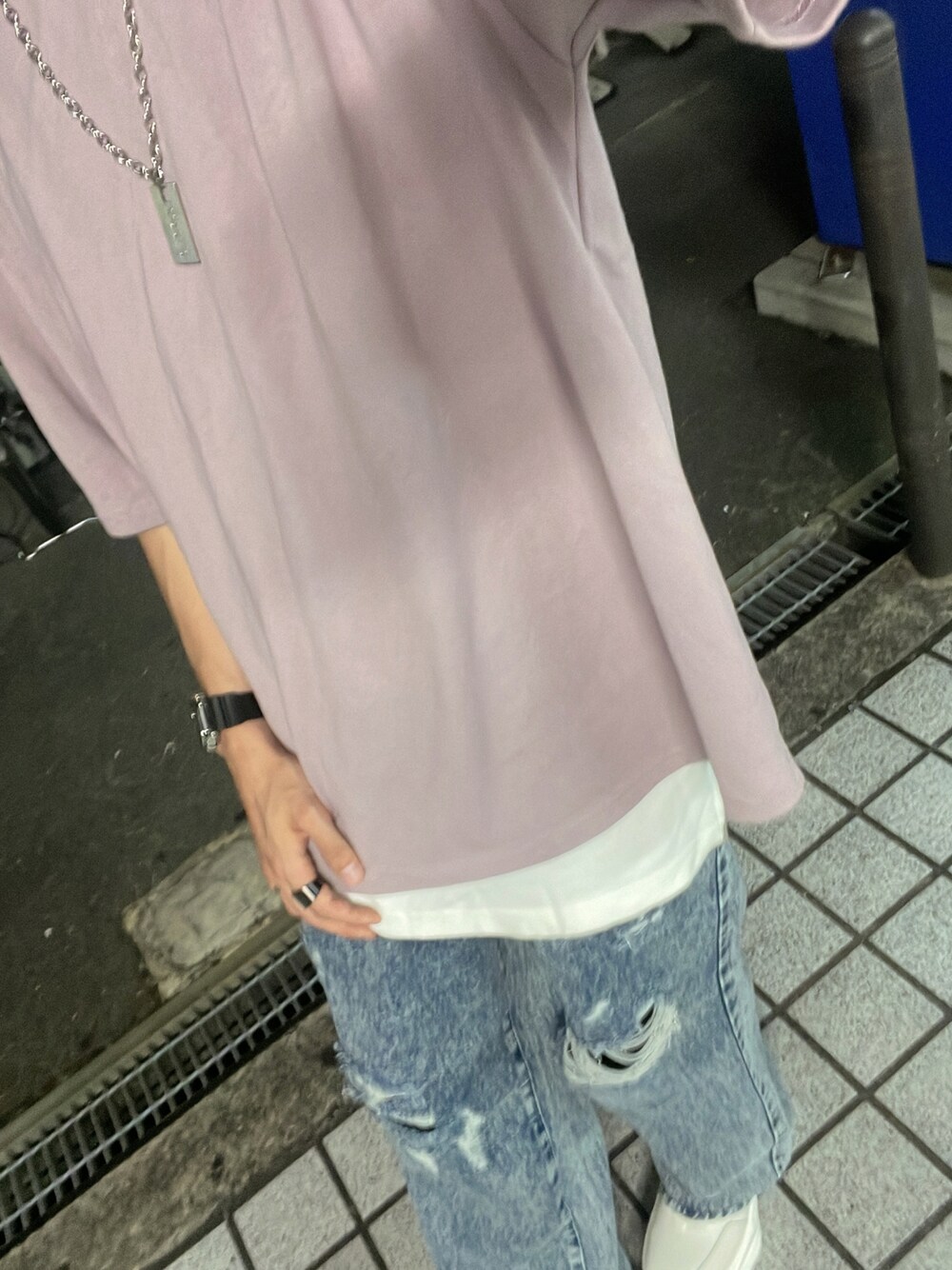 「夏コーデ、シンプル、おしゃれさんと繋がりたい、休日コーデ、ビッグシルエット、スニーカー、adrer、プチプラコーデ、Ｔシャツ」｜「ADRERの【ADRER】extra quality 超 heavy cotton tough big T（Tシャツ/カットソー、ピンク系）」を使った、y氏さん（メンズ・168cm）の夏コーディネートの1枚目の写真