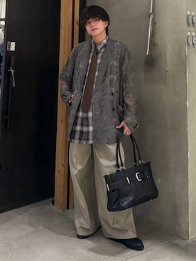 「HARE（ハレ）のJAPANジャガードフラワーネクタイ(HARE)（ネクタイ、ブラウン系）」を使った、ゆーたさん（メンズ・165cm）の夏コーディネート
