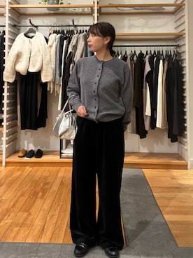 「アイテム（ボストンバッグ、シルバー系）」を使った、カナイさん（レディース・157cm）の秋コーディネート