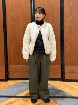 「かぐれ（カグレ）のユーティリティーイージーパンツ（その他パンツ）」を使った、カナイさん（レディース・157cm）の秋コーディネート
