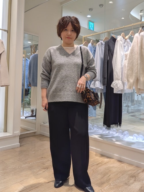 セール】《手洗い可能》モヘヤスパンコールVネックプルオーバー