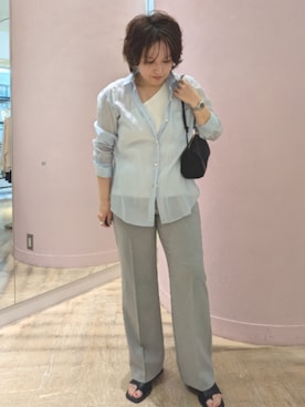 「NOLLEY’S Sophi（ノーリーズソフィ）のウォッシャブルシアーオーガンジー2WAYシャツ（シャツ/ブラウス、ブルー系）」を使った、kumaさん（レディース・153cm）の春コーディネート