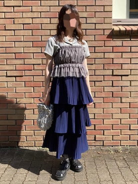 「ブルー」｜「アイテム（その他トップス）」を使った、きななさん（レディース・157cm）の秋コーディネート