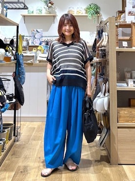 「studio CLIP（スタディオクリップ）の軽らくトングサンダル（サンダル、シルバー系）」を使った、MAIKOさん（レディース・150cm）の夏コーディネート