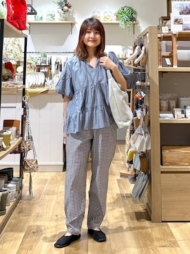 「studio CLIP（スタディオクリップ）のアイテム（パンツ）」を使った、MAIKOさん（レディース・150cm）の春コーディネート