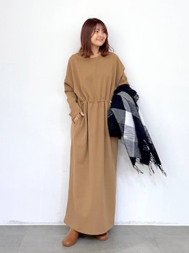 「アイテム（ストール/ショール）」を使った、MAIKOさん（レディース・150cm・30代）の秋コーディネート