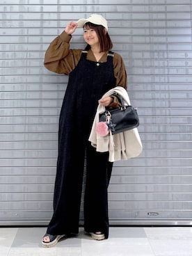 「アイテム（キーホルダー）」を使った、MAIKOさん（レディース・150cm）の秋コーディネート