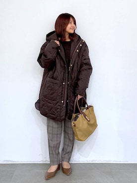 「アイテム（スラックス）」を使った、MAIKOさん（レディース・150cm）の秋コーディネート