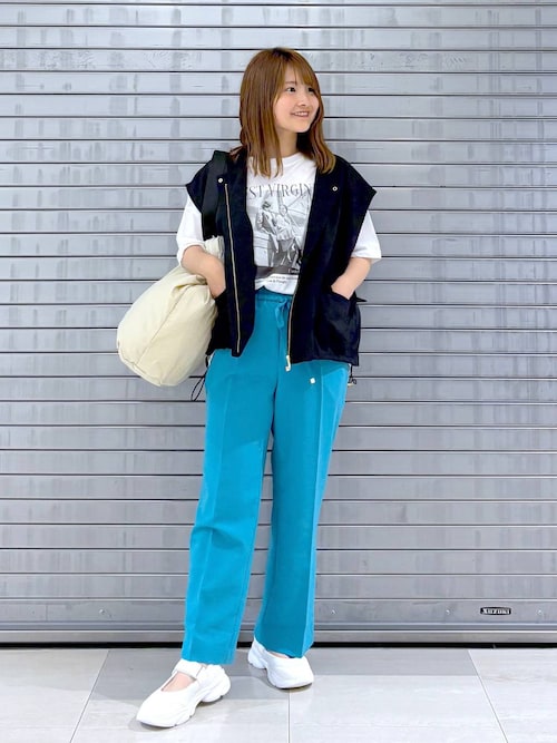 カ*オ様 エルサ　ジレ ikka ベスト ジレ ノーカラーサイドスリットジレ レディース