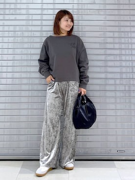 「Elura（エルーラ）のアイテム（スニーカー）」を使った、MAIKOさん（レディース・150cm）の秋コーディネート