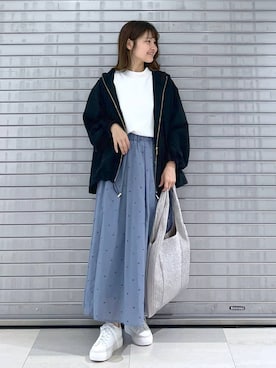 「Elura（エルーラ）のアイテム（スニーカー）」を使った、MAIKOさん（レディース・150cm）の春コーディネート