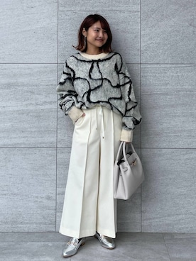 「Elura（エルーラ）のアイテム（ローファー）」を使った、MAIKOさん（レディース・150cm）の秋コーディネート
