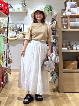 「studio CLIP（スタディオクリップ）の軽らくバックルサンダル（サンダル、ブラック系）」を使った、MAIKOさん（レディース・150cm）の夏コーディネート