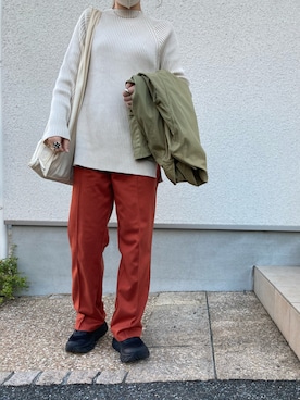 「HOKA（ホカ）のホカ HOKA ボンダイ7 ワイド BONDI 7 WIDE（スニーカー）」を使った、s__o1203さん（レディース・155cm）の冬コーディネート