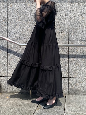 「ehka sopo（エヘカソポ）のフリルティアードキャミワンピース（ワンピース、ブラック系）」を使った、ノアさん（レディース・157cm）の夏コーディネート