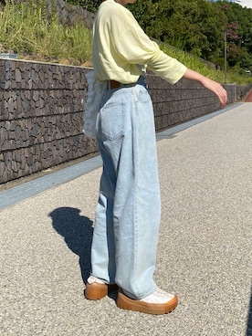 「feepur（フェピュール）のスラブ調オーバーシアートップス（Tシャツ/カットソー、イエロー系）」を使った、ノアさん（レディース・157cm）の秋コーディネート