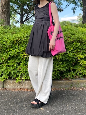 「NIKE（ナイキ）のナイキ エア マックス ココ ウィメンズサンダル / Nike Air Max Koko Women's Sandals CI8798-003 Black（サンダル、ブラック系）」を使った、ノアさん（レディース・157cm）の夏コーディネート