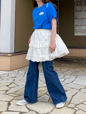 「ehka sopo（エヘカソポ）のフレアデニムパンツ（デニムパンツ、ブルー系）」を使った、ノアさん（レディース・157cm）の夏コーディネート