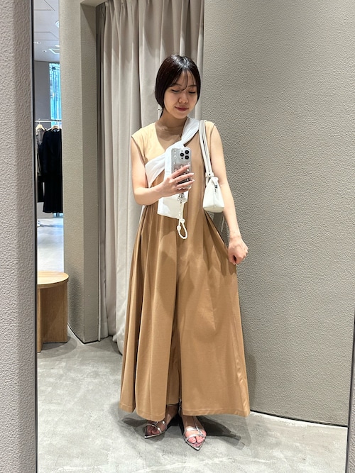 フレアノースリーブワンピース