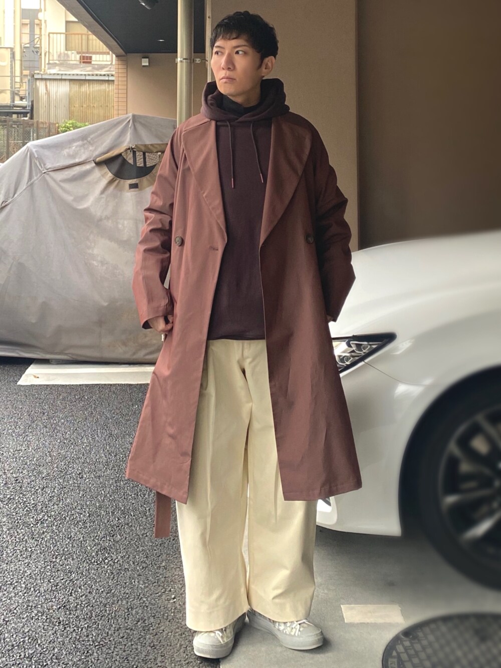 HEVOのトレンチコートを使ったメンズ人気ファッションコーディネート