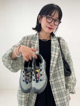 「URBAN RESEARCH（アーバンリサーチ）のSALOMON　EXCLUSIVE XT-6 GTX（スニーカー、グリーン系）」を使った、saeさん（レディース・152cm）の春コーディネート
