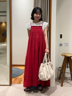 「URBAN RESEARCH（アーバンリサーチ）のコットンギャザーキャミワンピース（ワンピース、レッド系）」を使った、saeさん（レディース・152cm）の春コーディネート