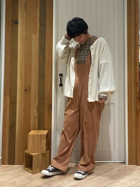 「Samansa Mos2 blue（サマンサモスモスブルー）のアイテム（オールインワン・サロペット、オレンジ系）」を使った、タナカさん（レディース・158cm）の冬コーディネート