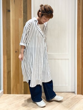 「Samansa Mos2 blue（サマンサモスモスブルー）のアイテム（シャツワンピース）」を使った、タナカさん（レディース・158cm）の春コーディネート