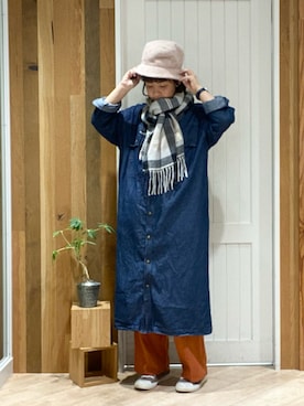 「Samansa Mos2 blue（サマンサモスモスブルー）のアイテム（パンツ、オレンジ系）」を使った、タナカさん（レディース・158cm）の冬コーディネート