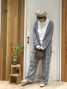 「Samansa Mos2 blue」｜「アイテム（その他シューズ）」を使った、タナカさん（レディース・158cm）の秋コーディネート
